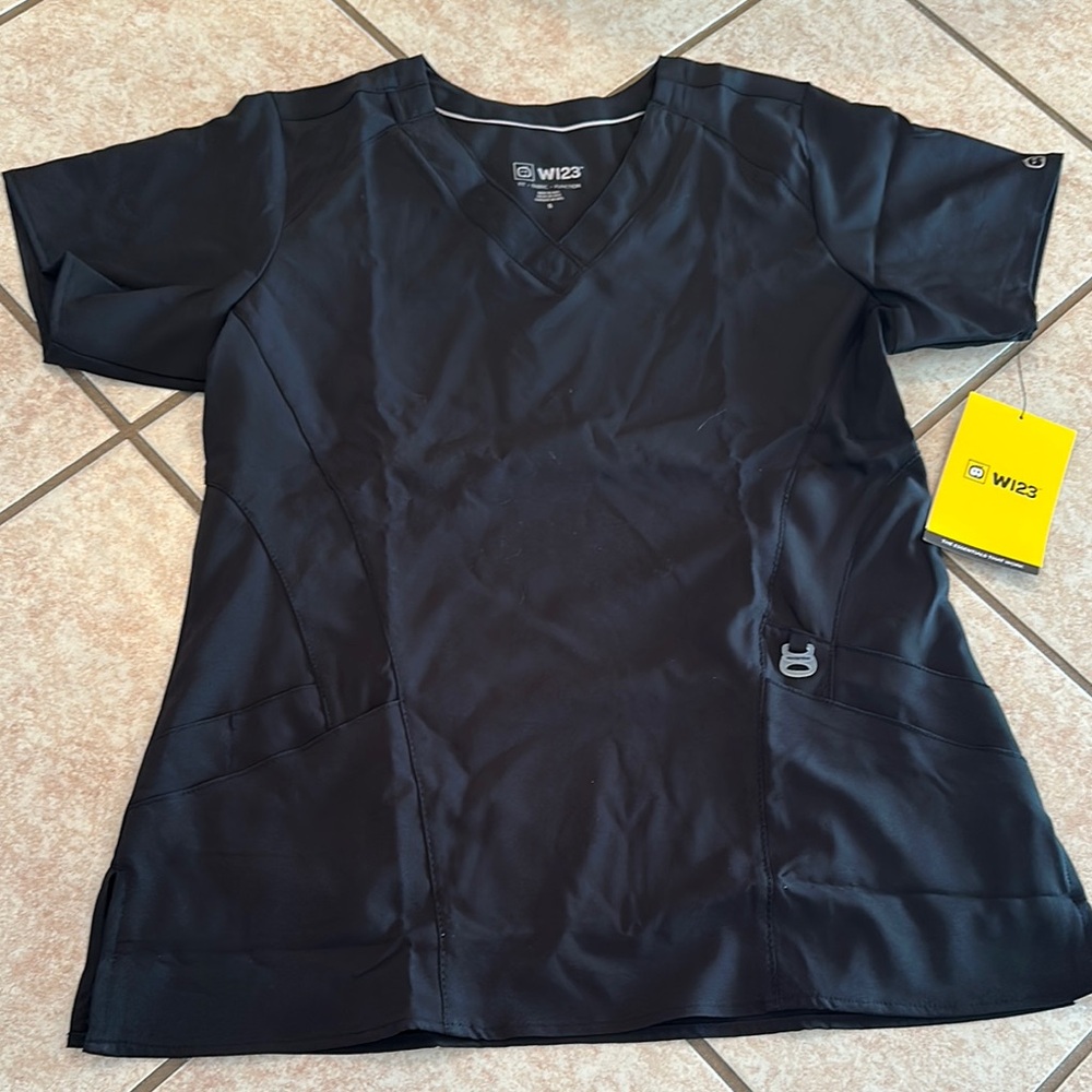 Wonder Wink Black V-Neck Scrub Set (top+bottom)